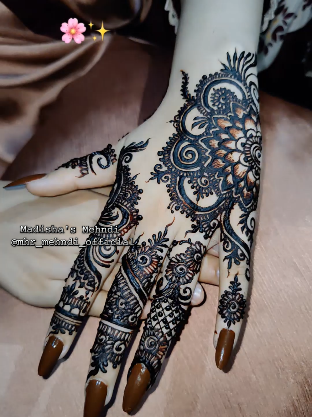 @Madisha's Mehndi