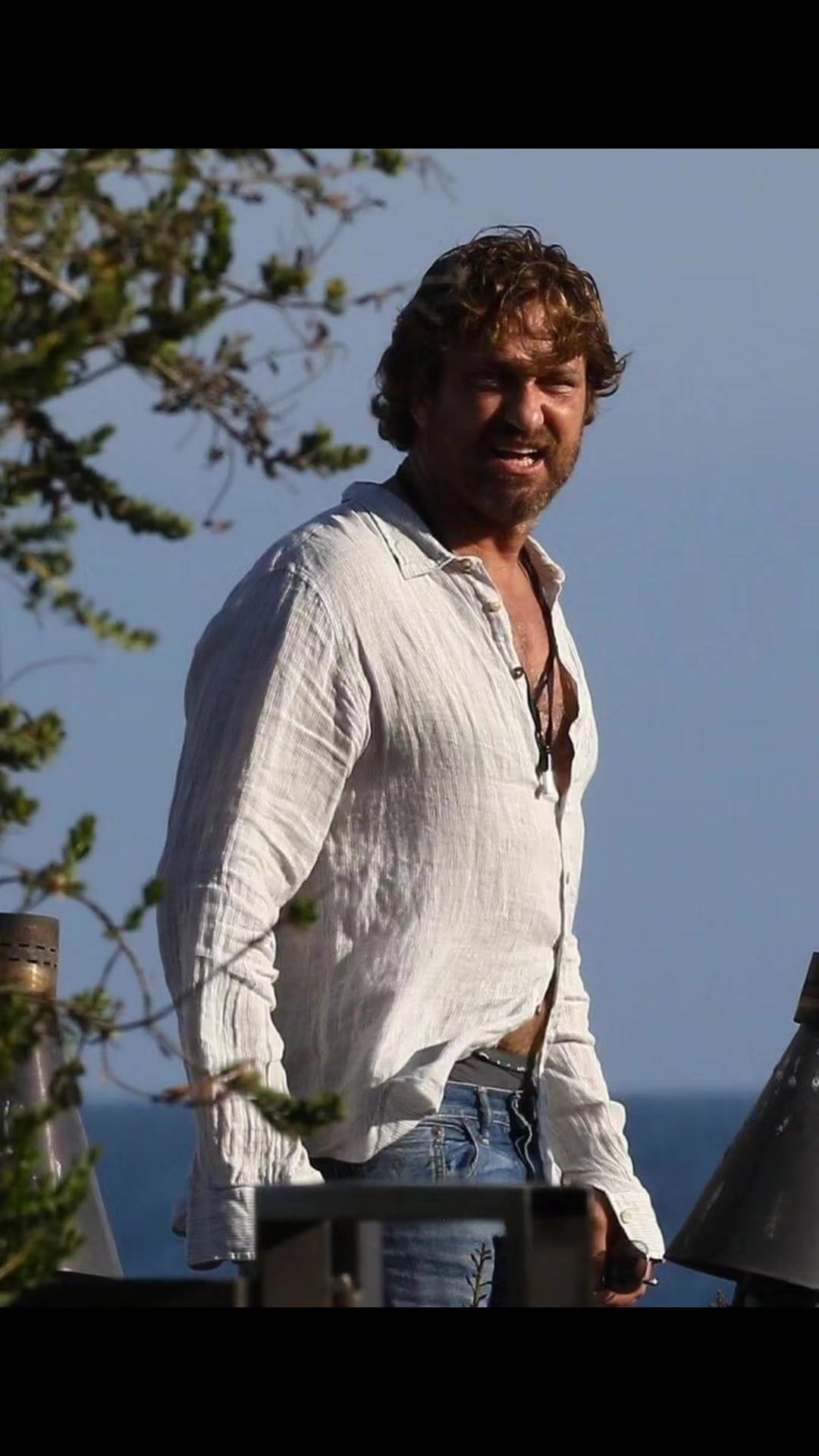 @Gerard Butler for real