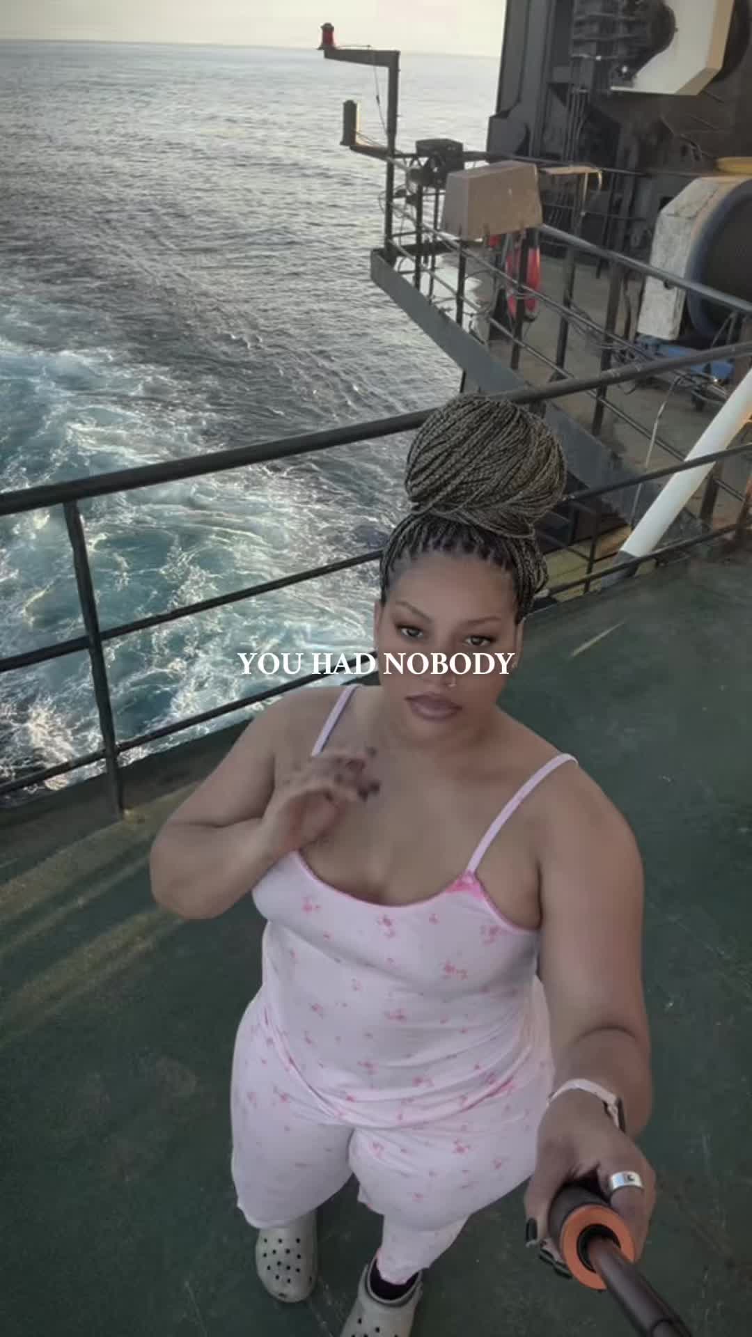 @TheeTropixalRedd