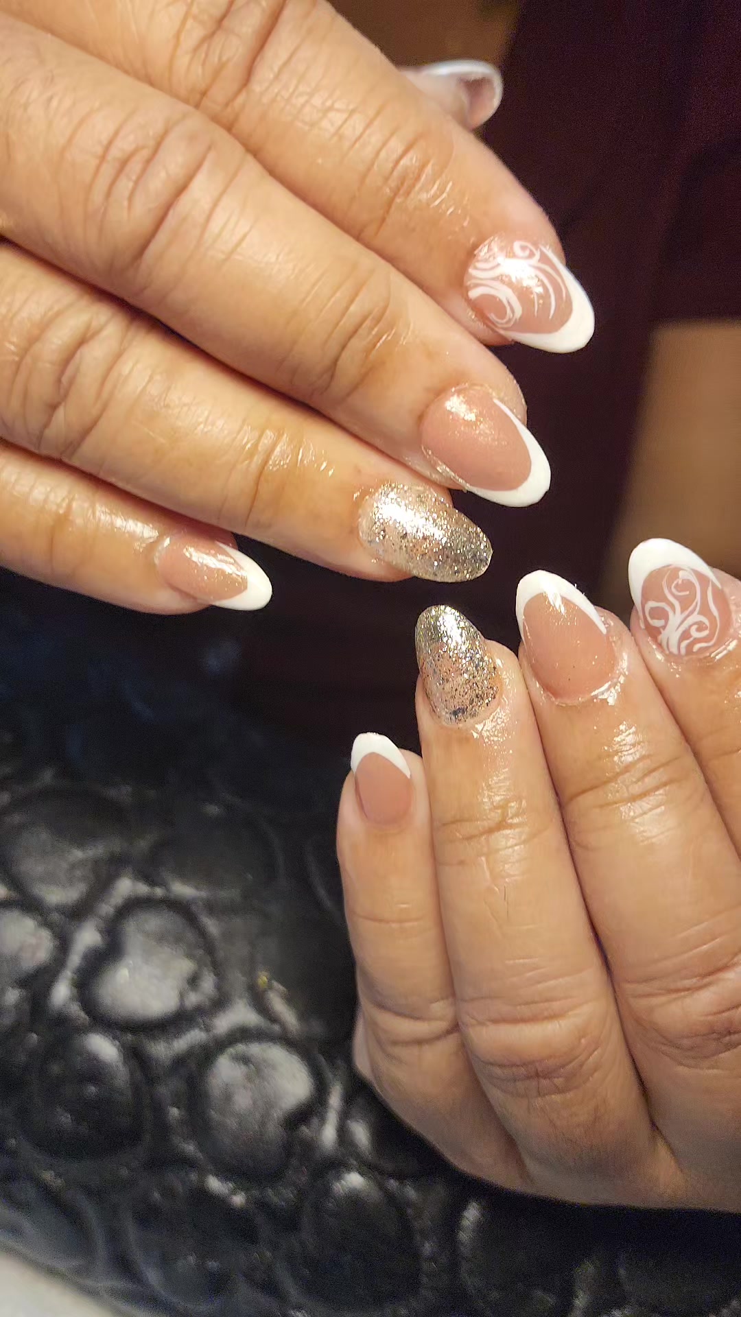 @NailsByAnjii