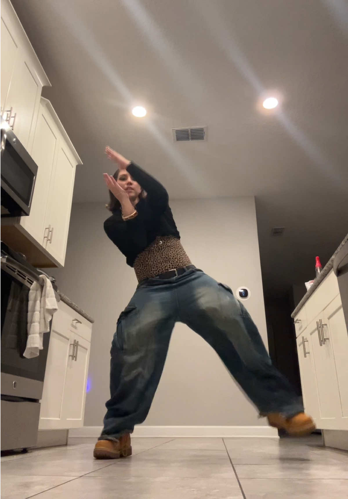 @ayyvahh_