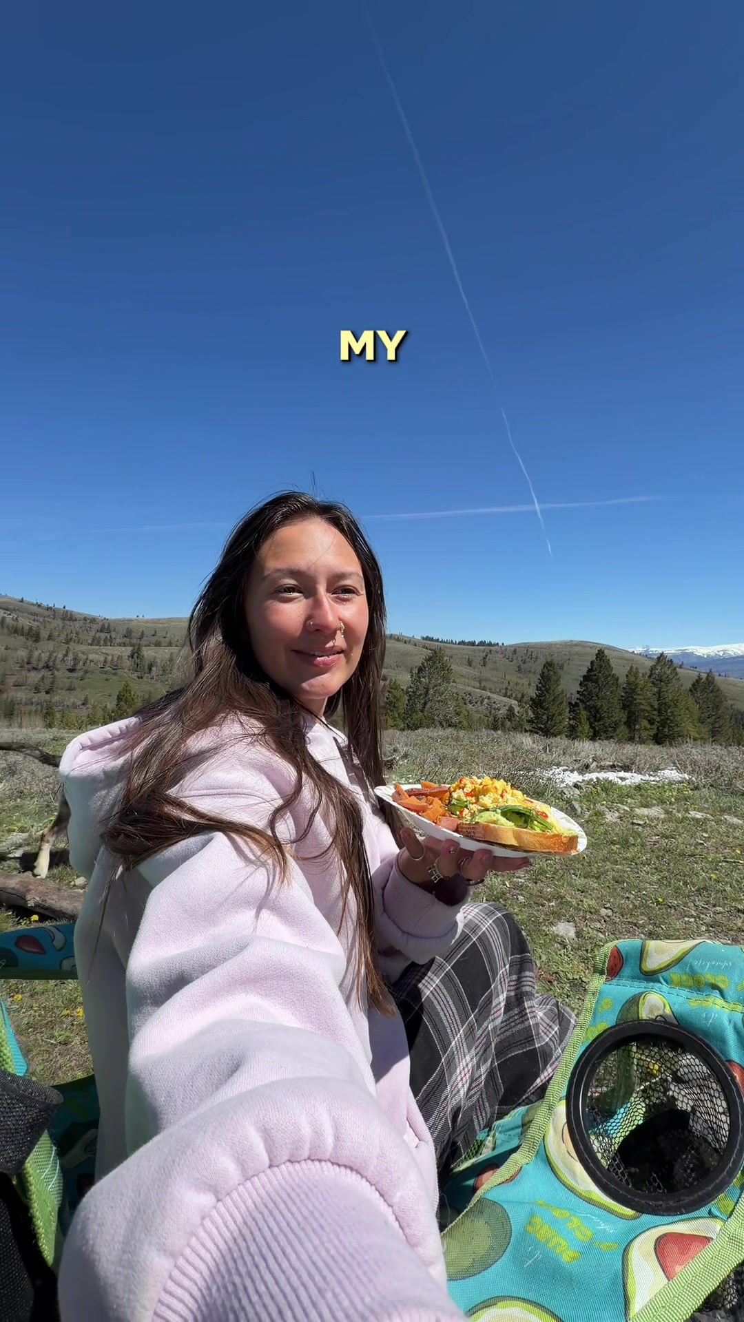 @Bee Bing | Artist | VanLife