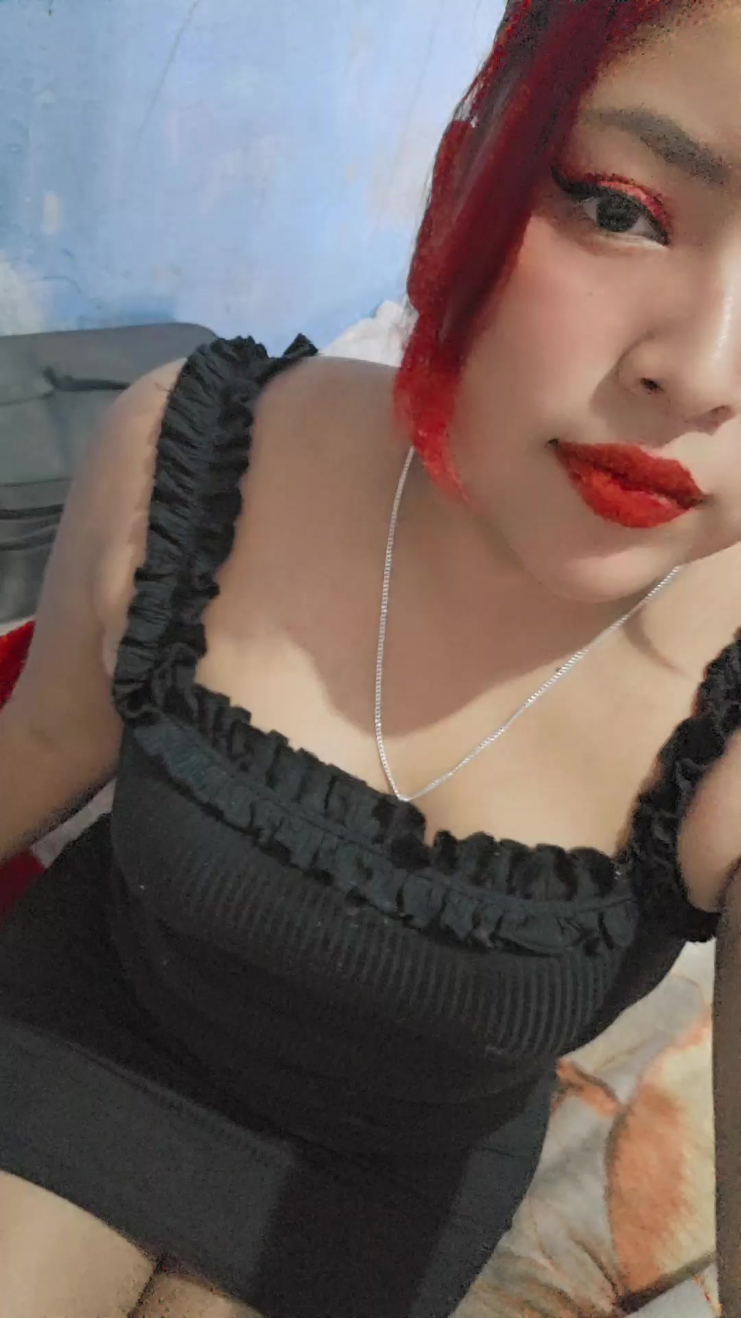 @𝕤𝕠𝕗𝕚 𝕔𝕙𝕚𝕥𝕚𝕔🖤