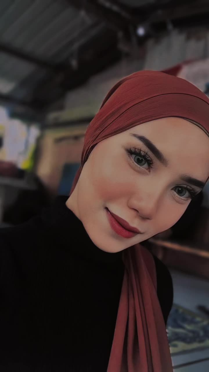 @Ira_shakirah