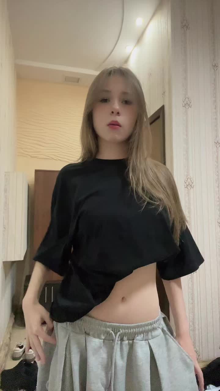 @vvv