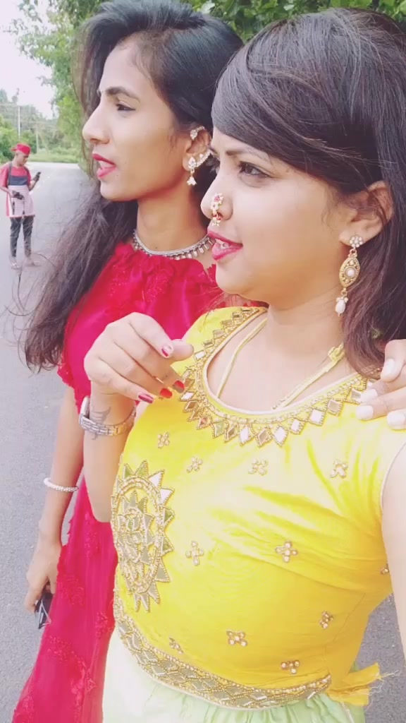 @Niveditha chinnu