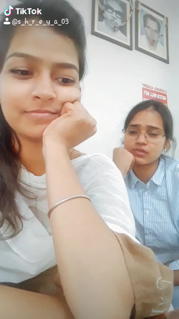@🧚♀🧚♀👸