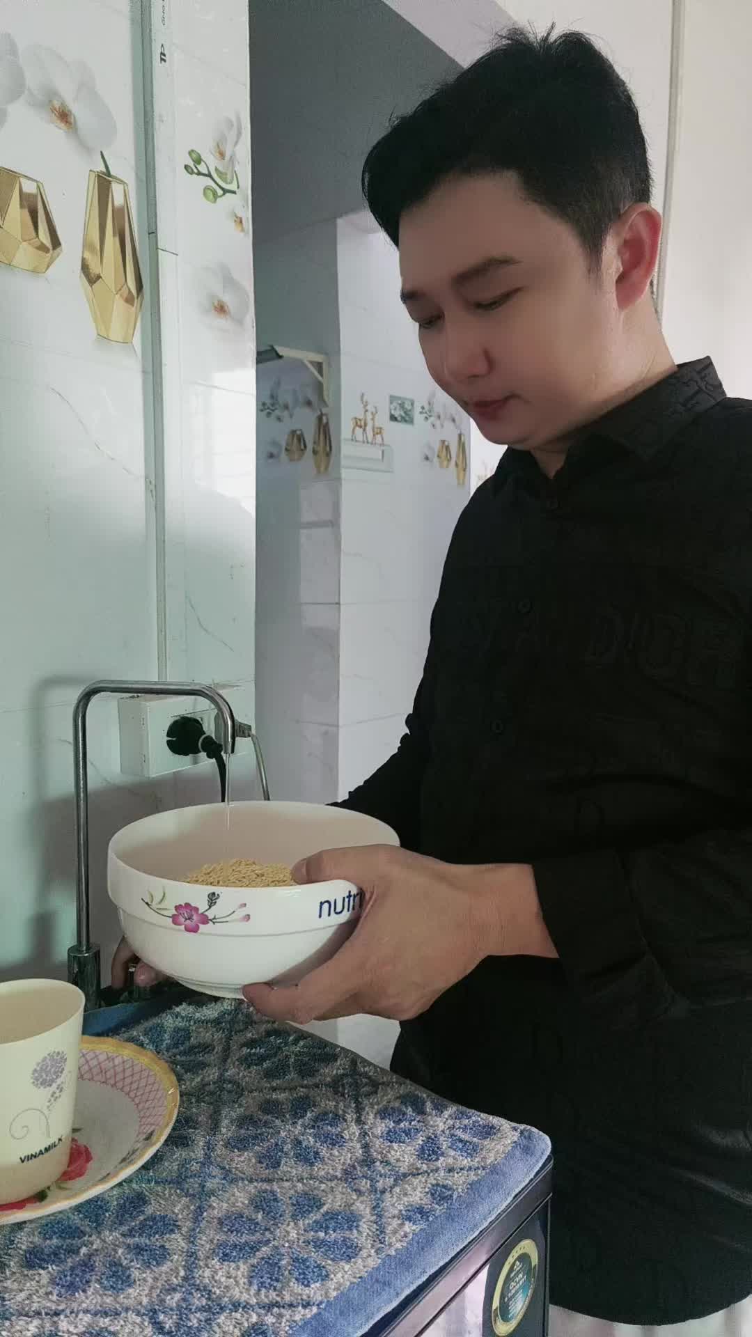 @FB:Quốc Kh&aacute;nh