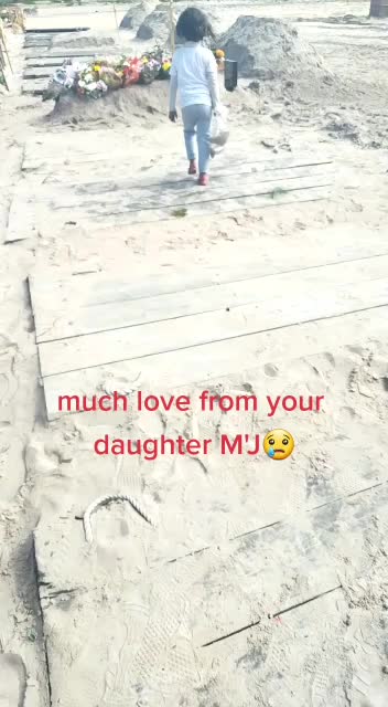 @melmos47