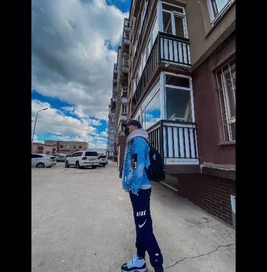 @Д. Дамбаа