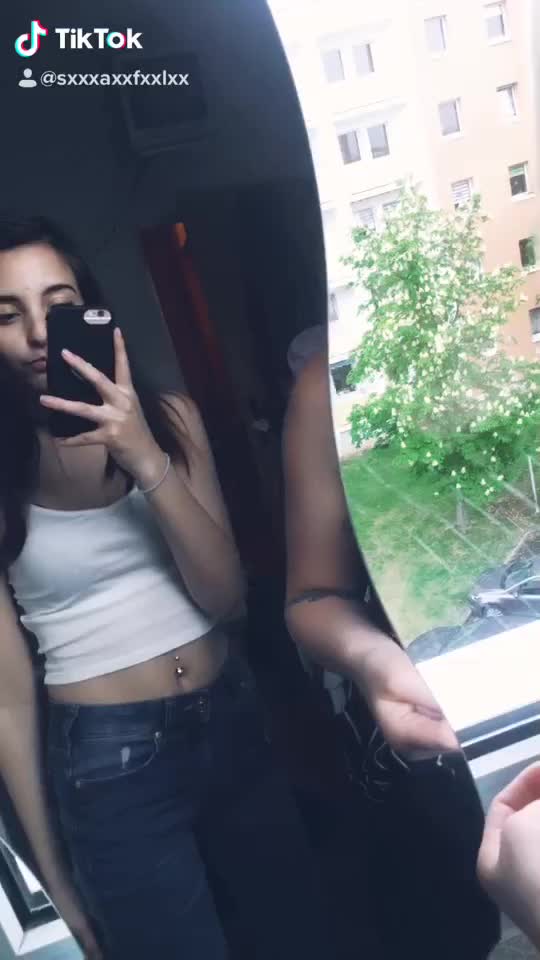 @Sxxxax