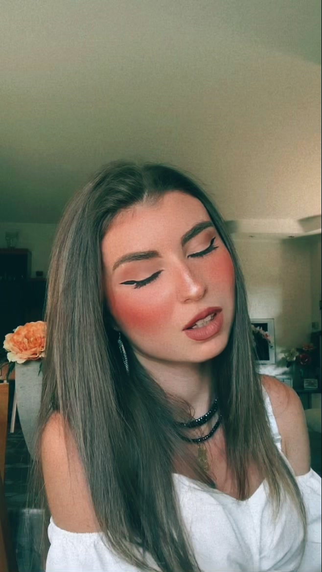 @Ambrachessa