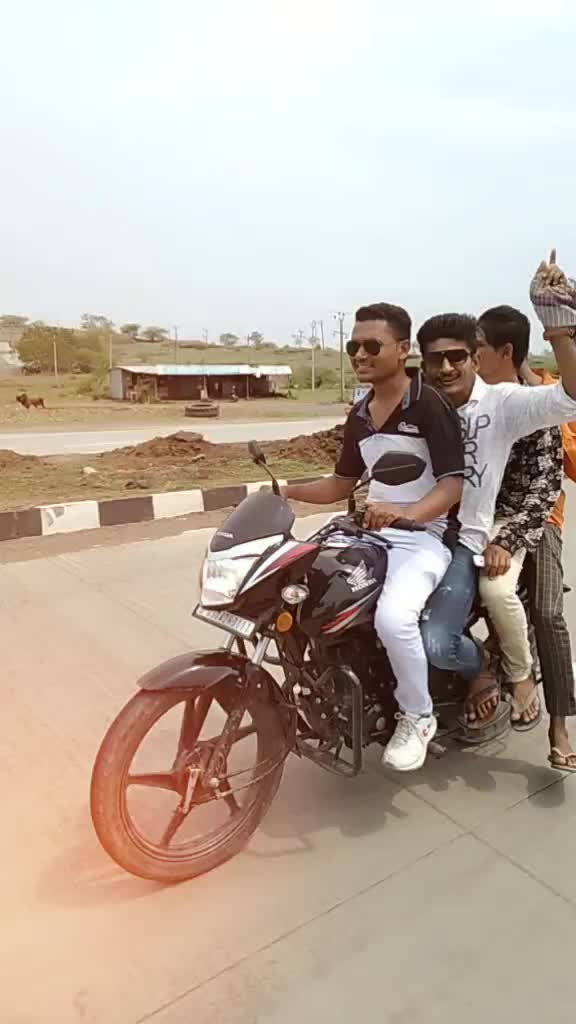 @Harshil_099