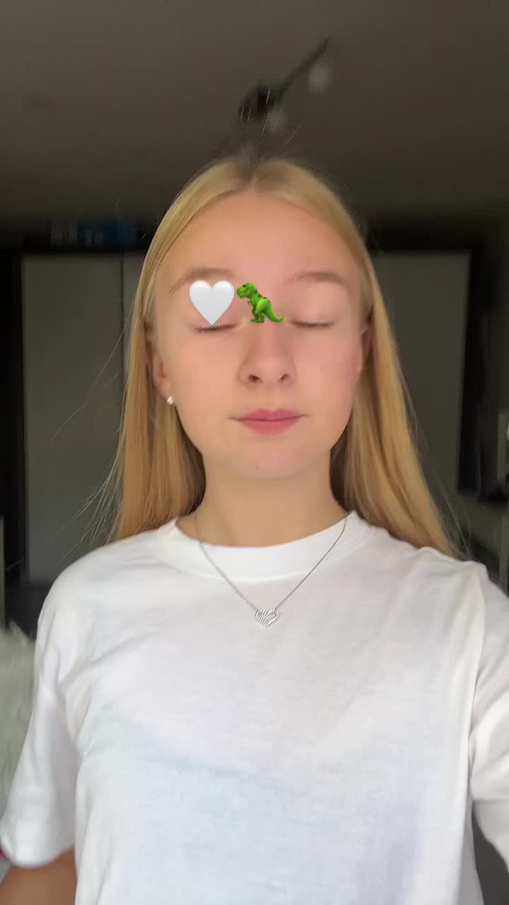 @Ashley 🤍😋