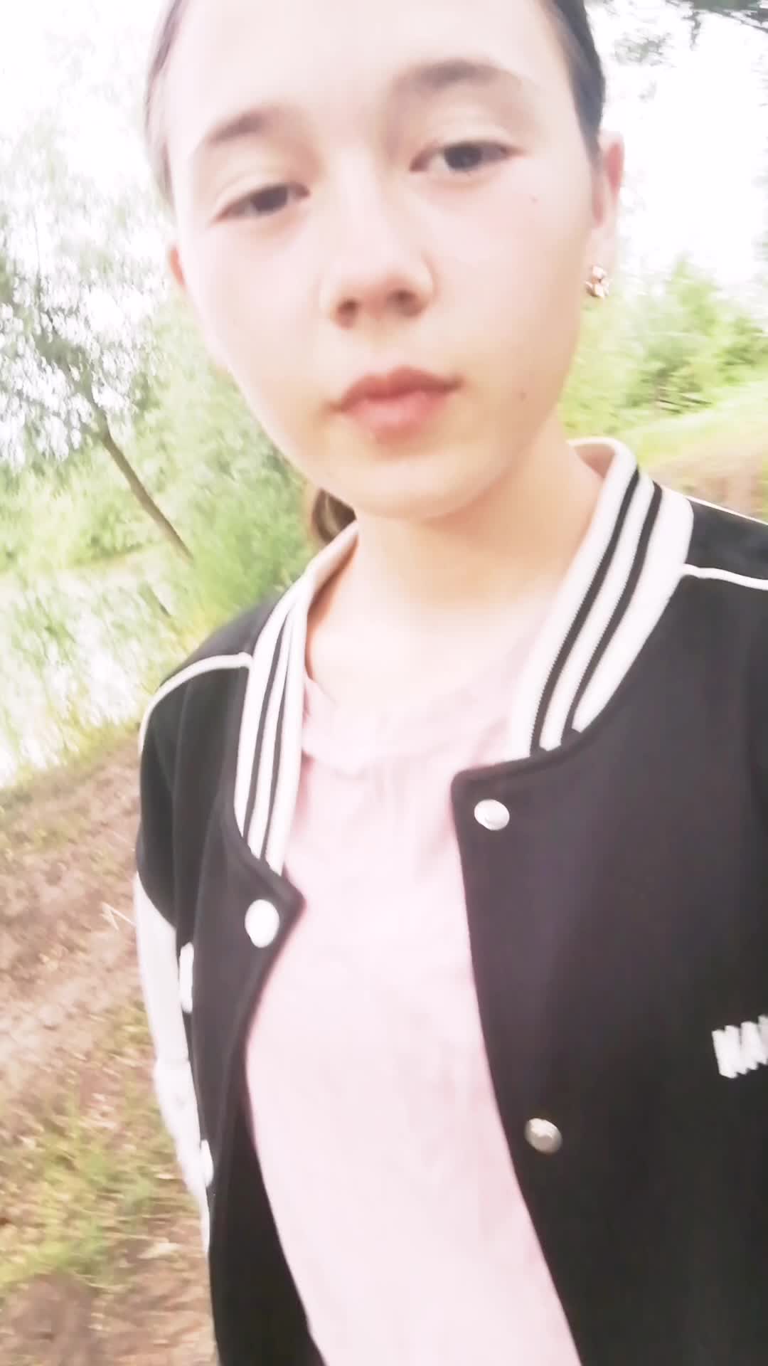 @Юленька 😎🖤