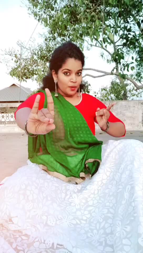 @👸Nandhini Ravi👸