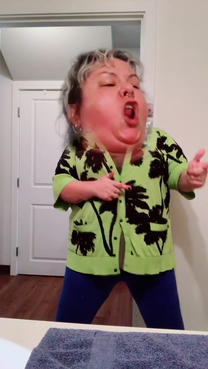 @Elena Leona