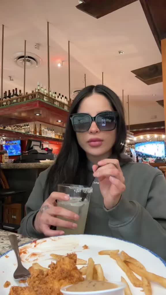 @monica