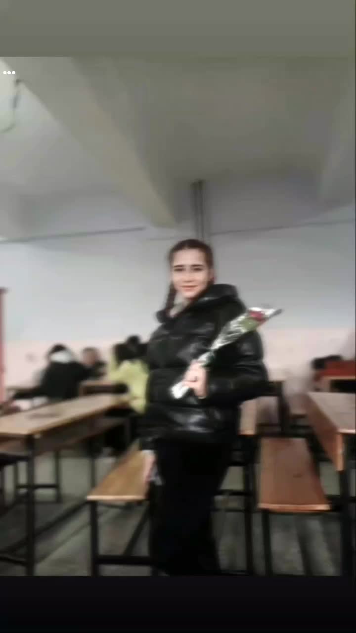 @NUR S🦋⛓