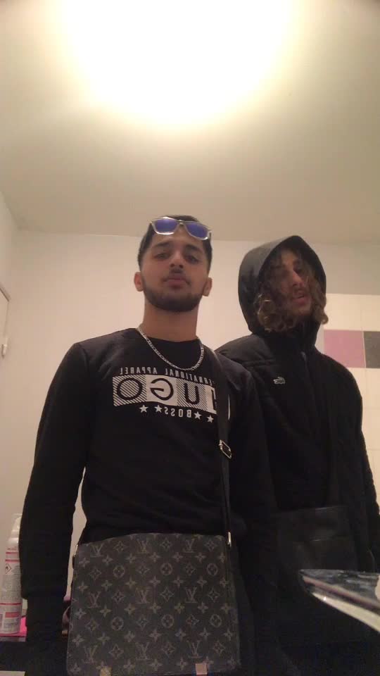 @Lp7__ts