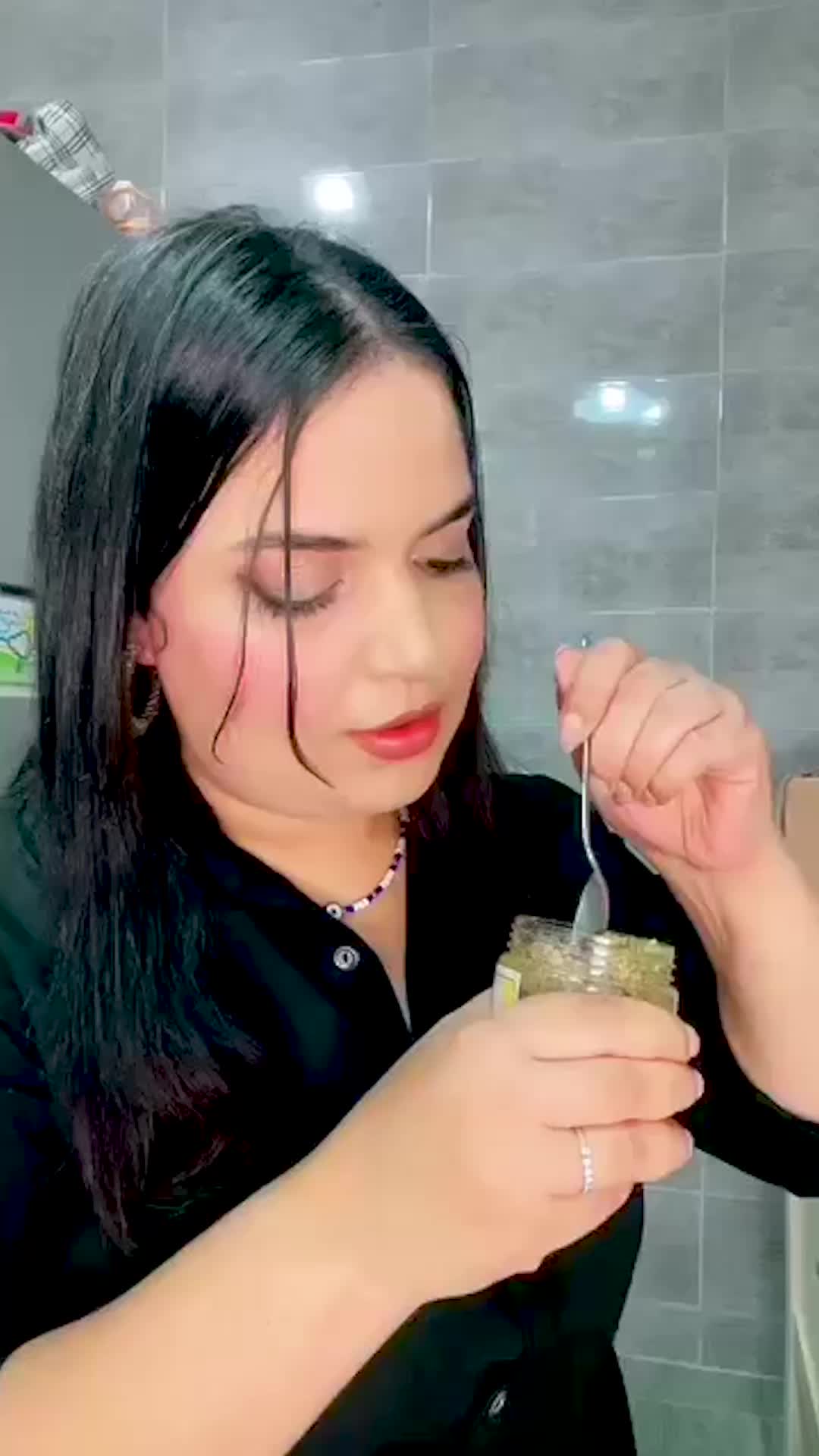 @تفاحة