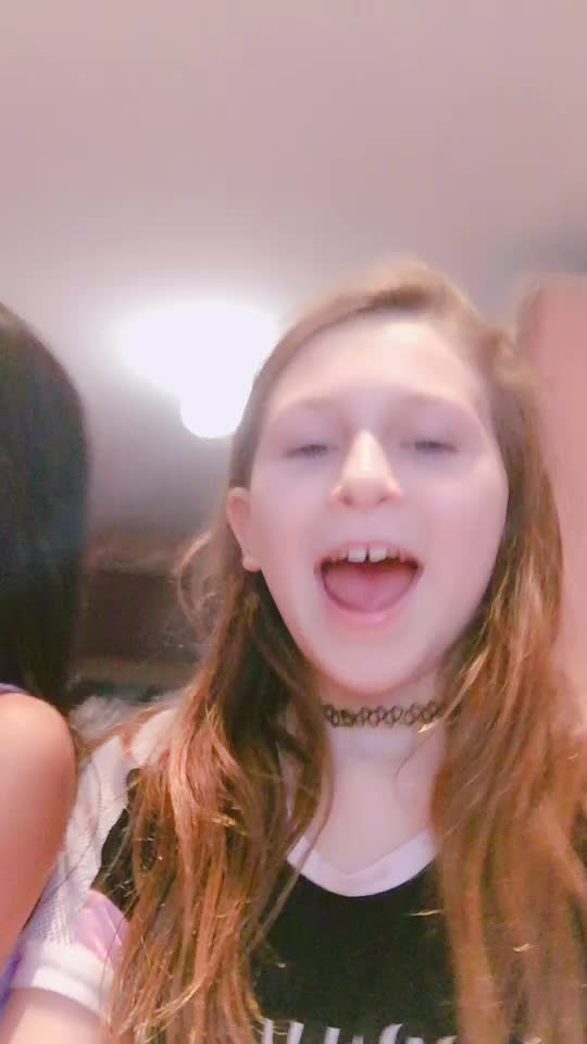 @Bella