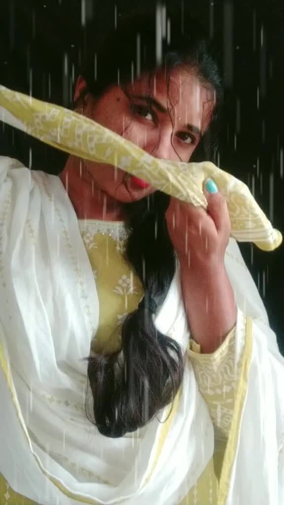 @L❤ahari😘