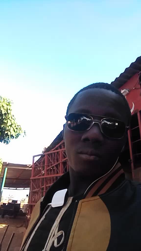 @moumounousere