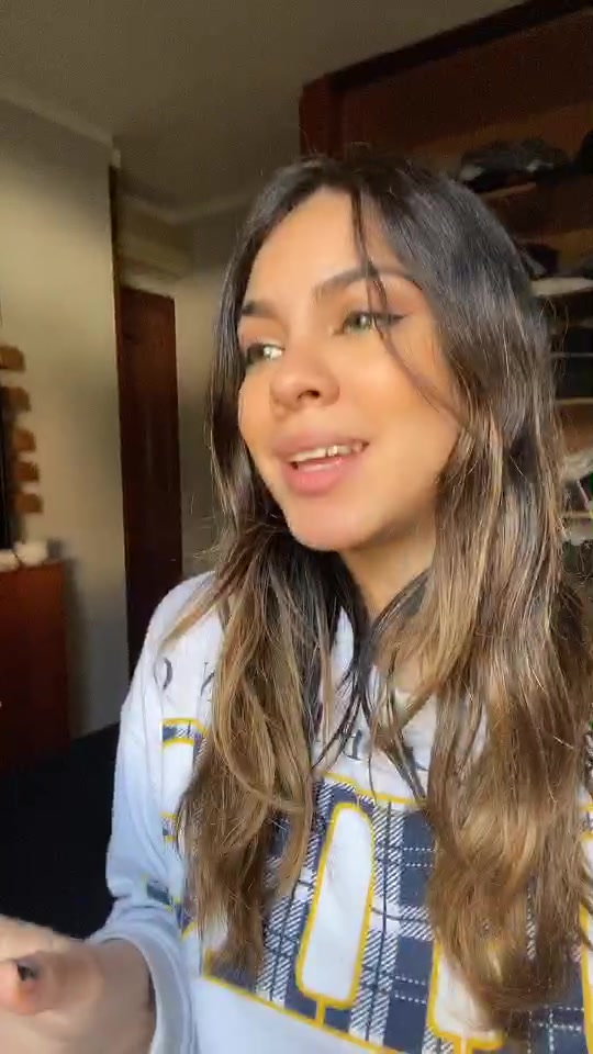 @Anahi García