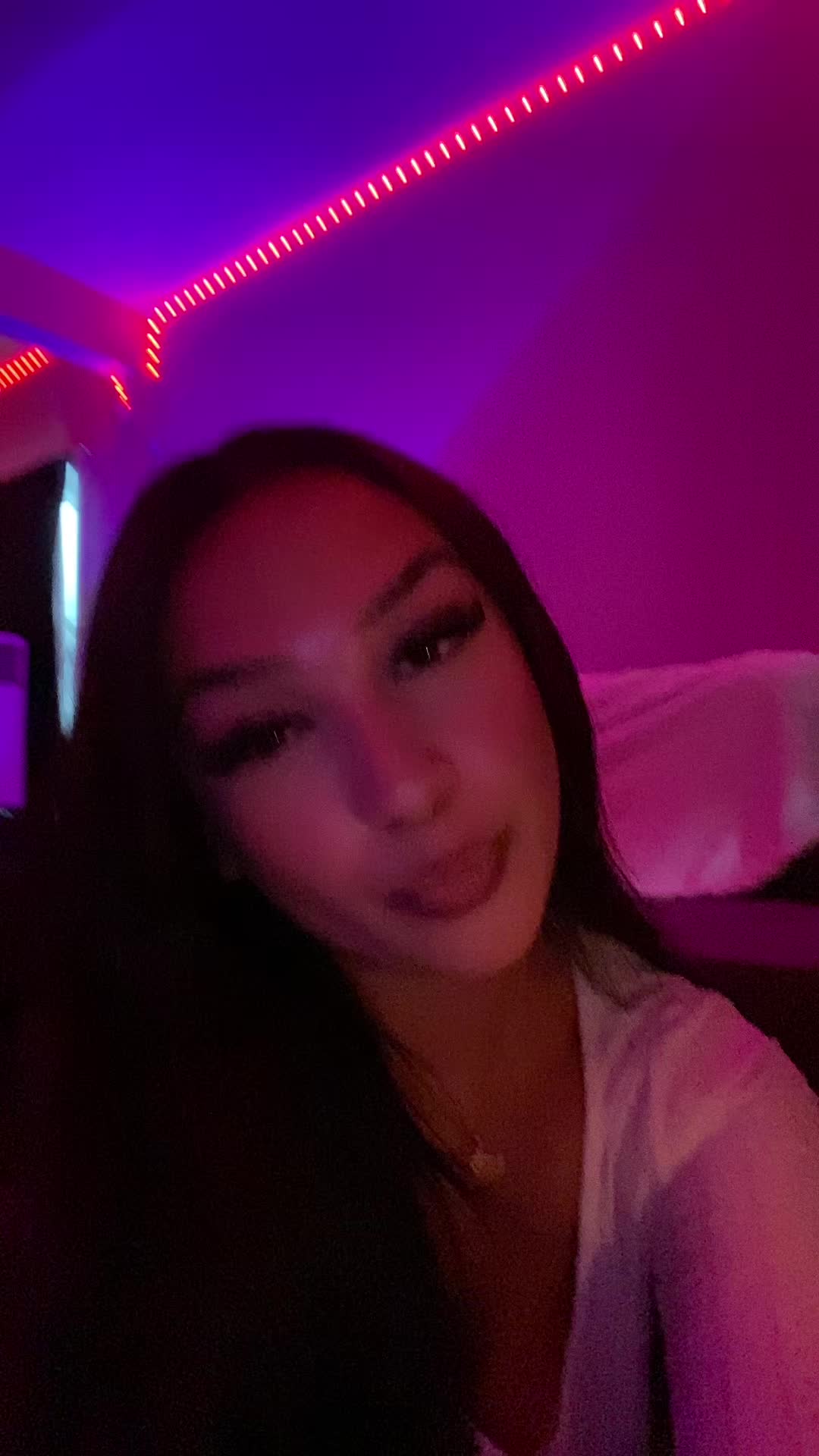 @g