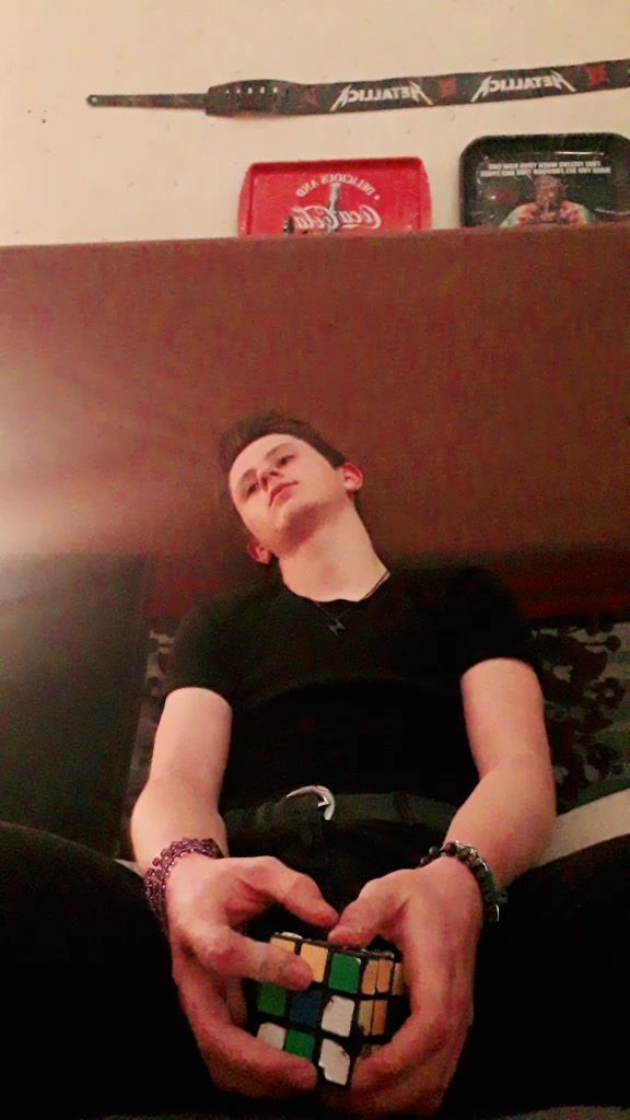 @Arthur🖤🤘