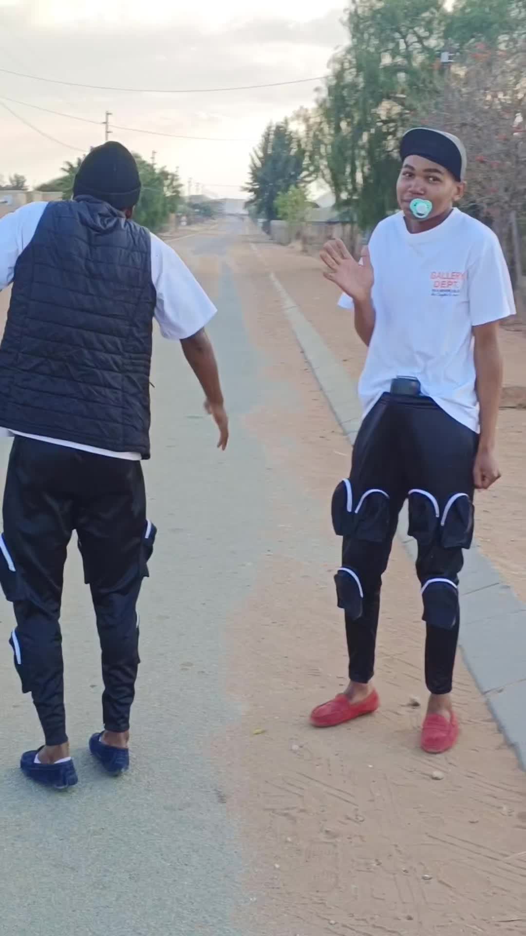 @Ashley_Worldwide🇿🇦