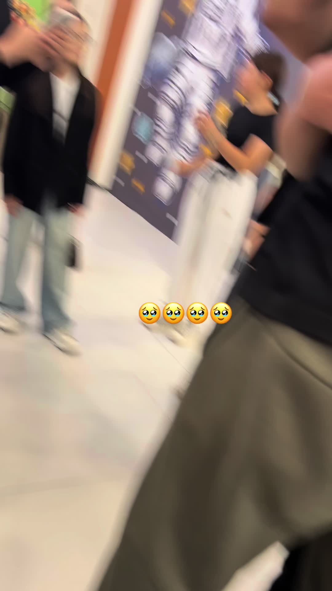 @🦋