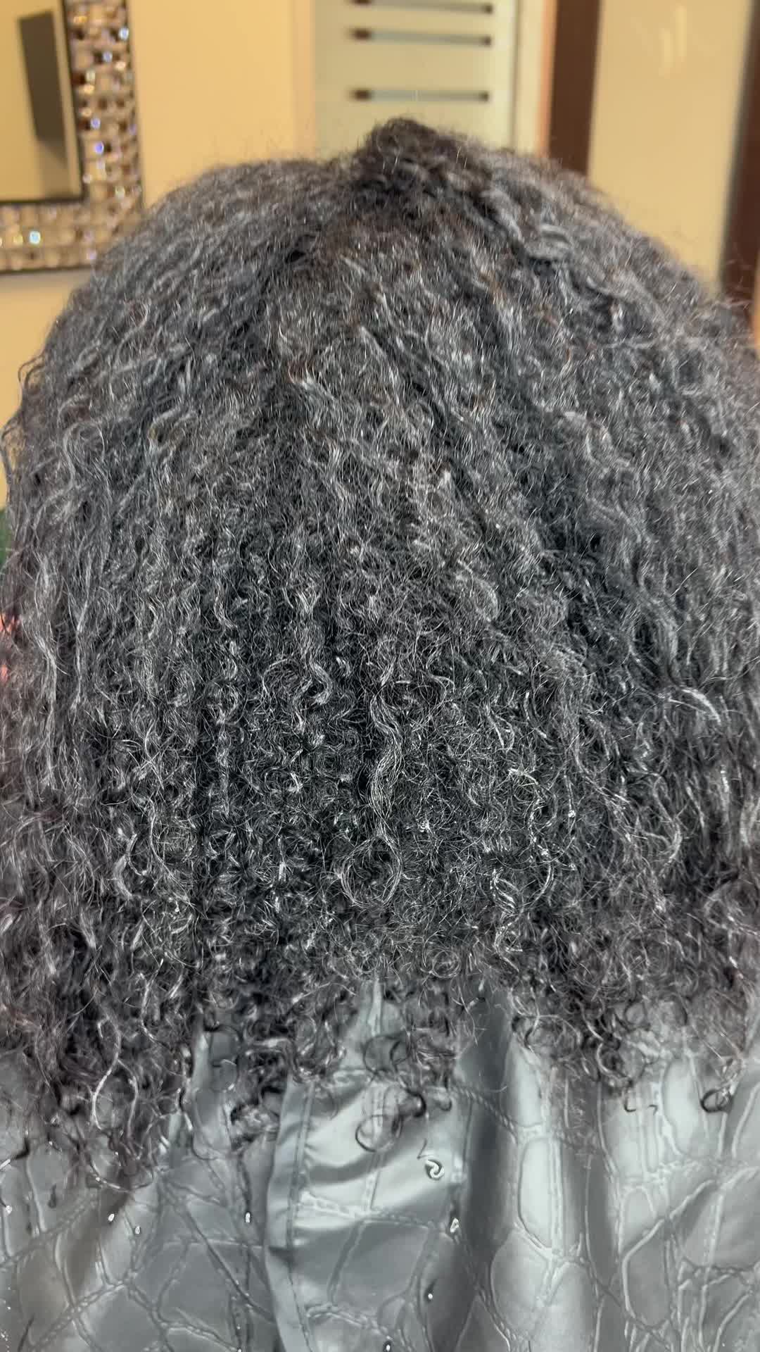 @TrueEssence_BeautyLounge