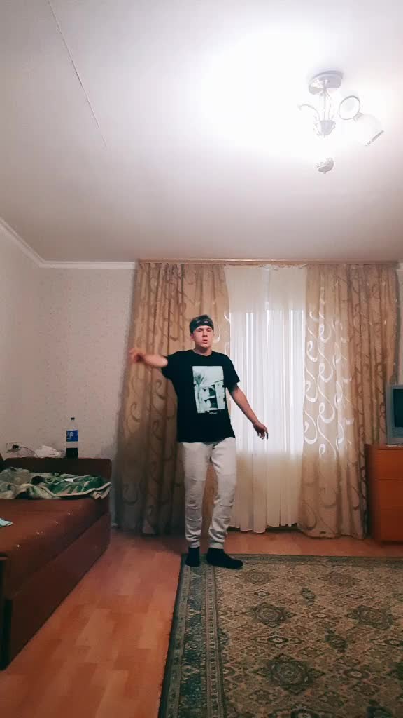 @Даниил♐️