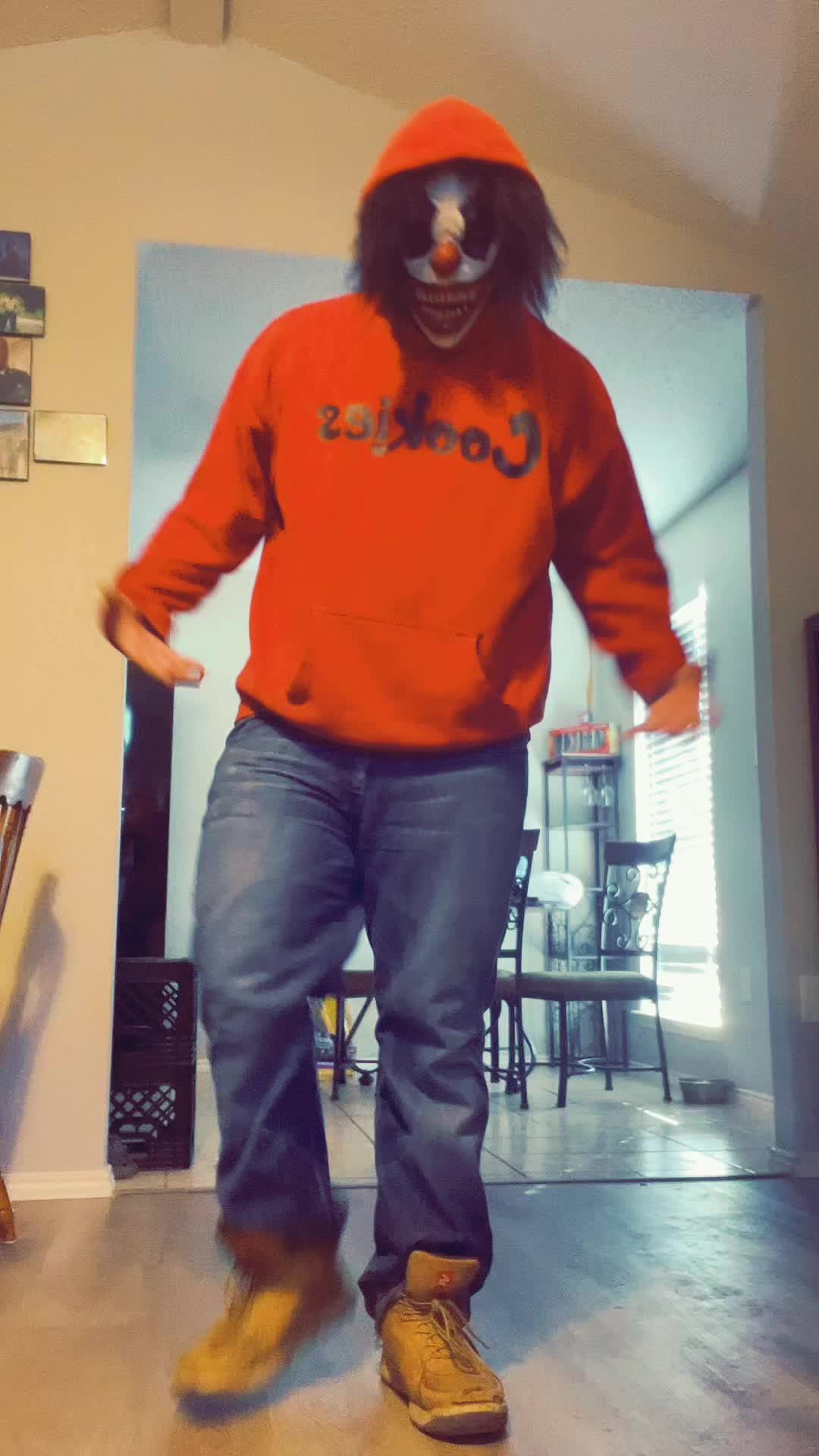 @lovelesslucid