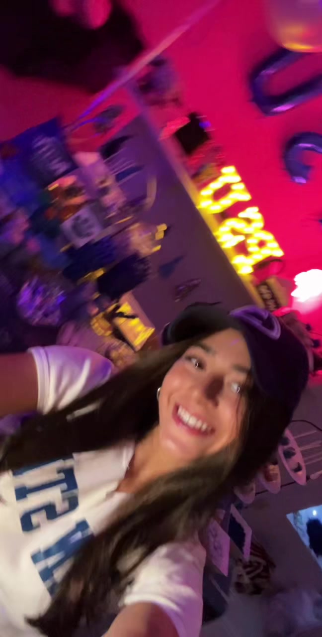 @Ari