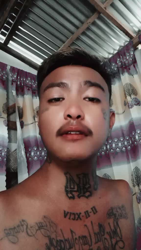 @MarlaloooCruz