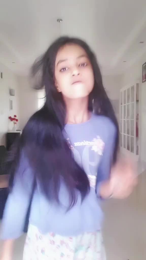 @Laura__Biju