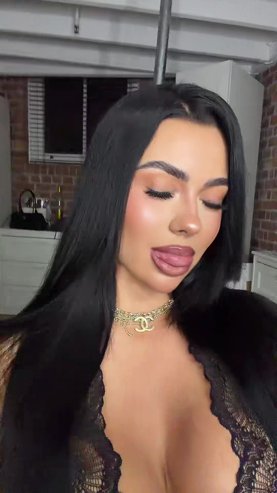 @briannahollyt