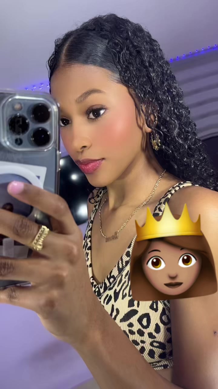 @𝓓𝓪𝓷𝓷𝓪🦋😍