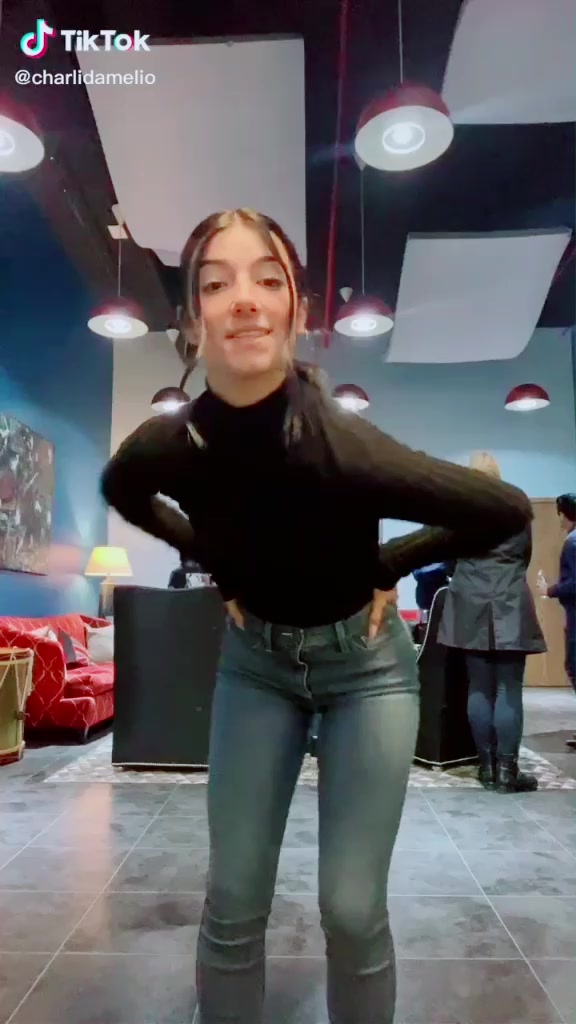 @charli damelio😻😻😻