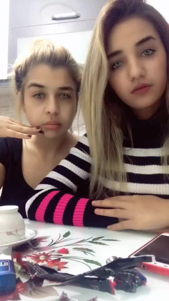@demoo