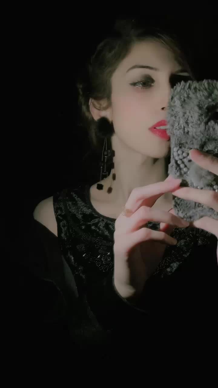 @👑