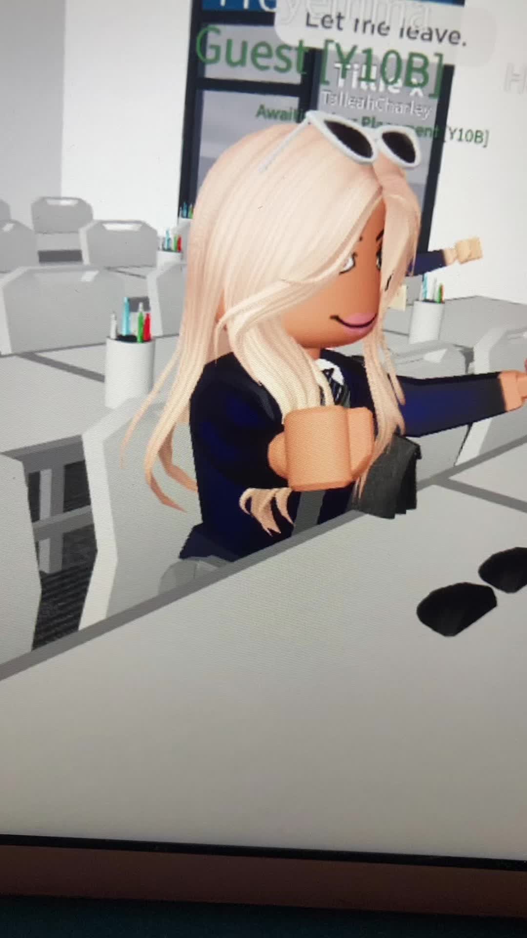 @Liv🤭