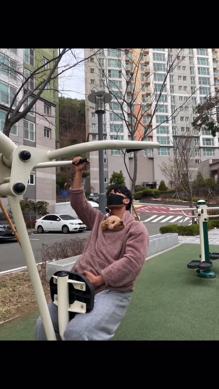 @강창현
