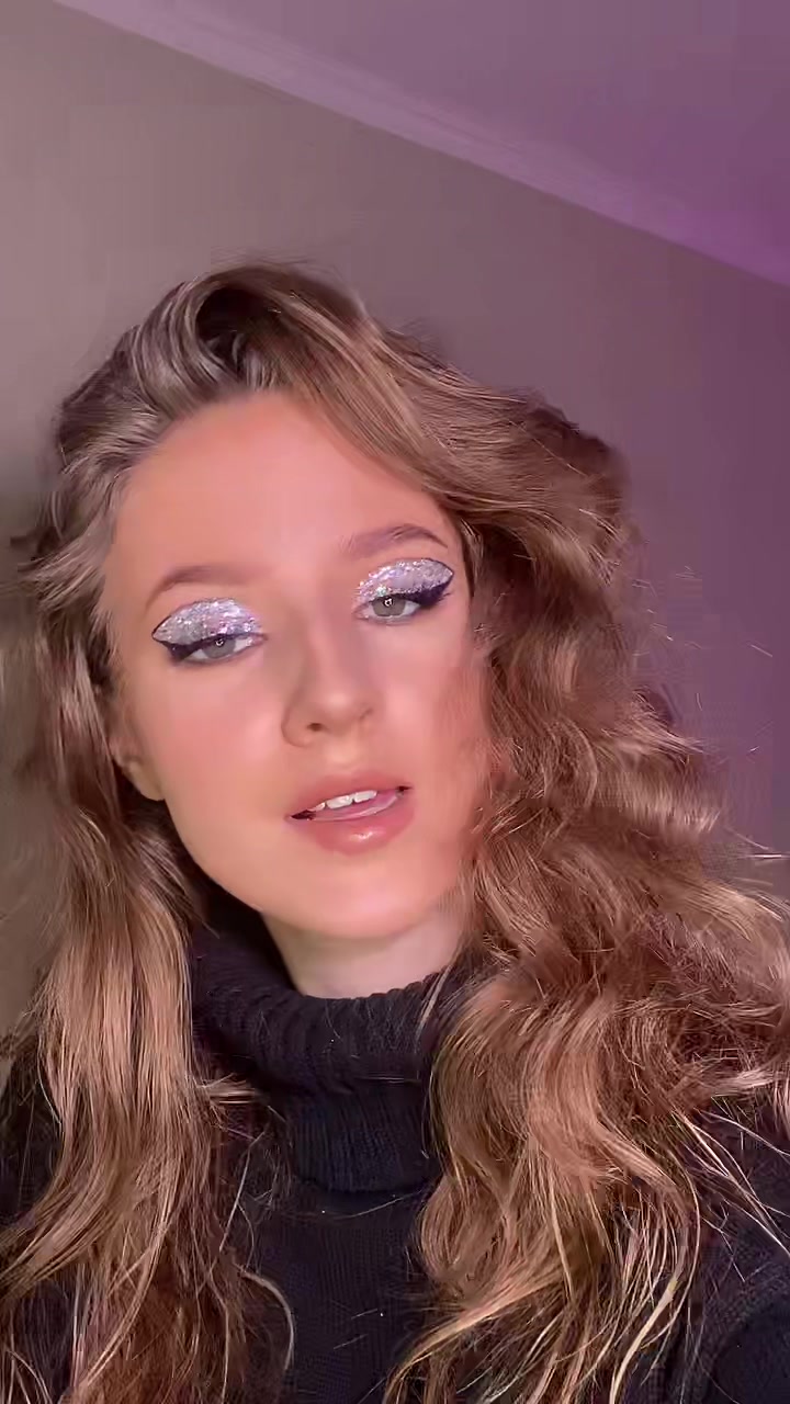 @Anastasia💞