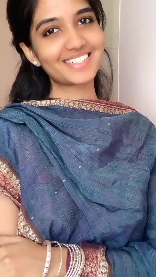@nivee_jessi