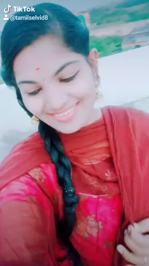 @tamilselvid