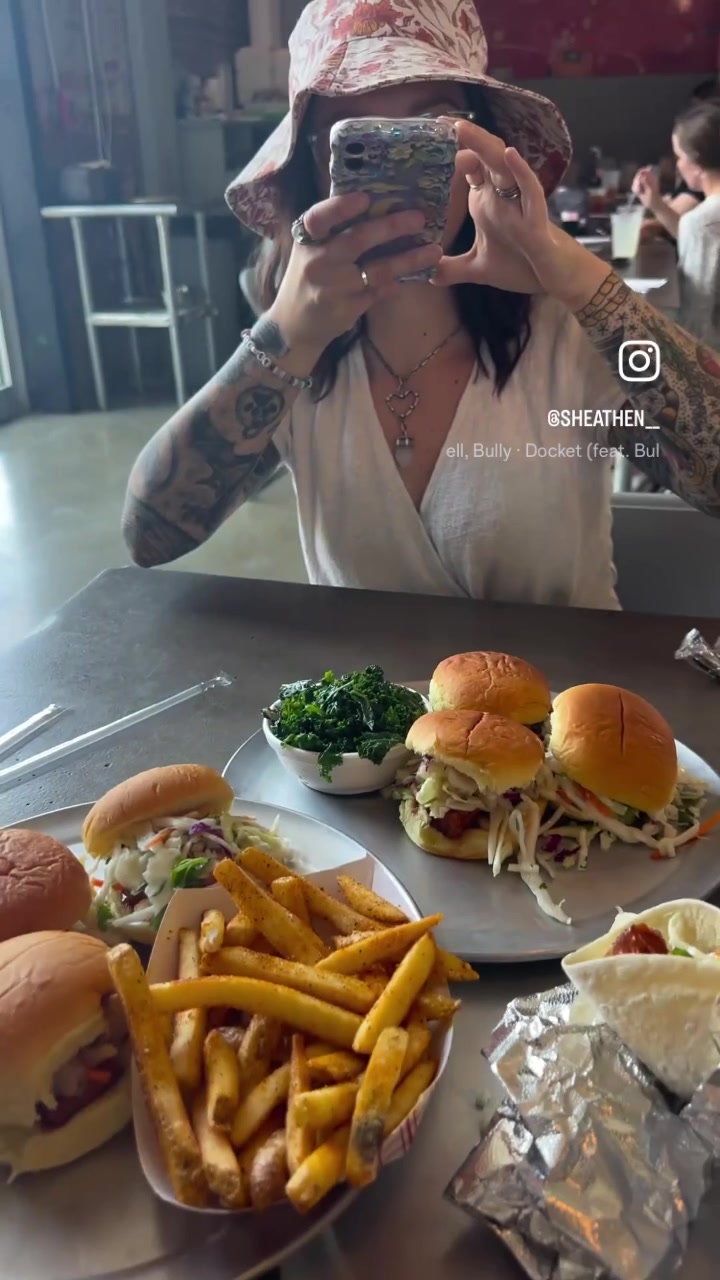 @sheathen_